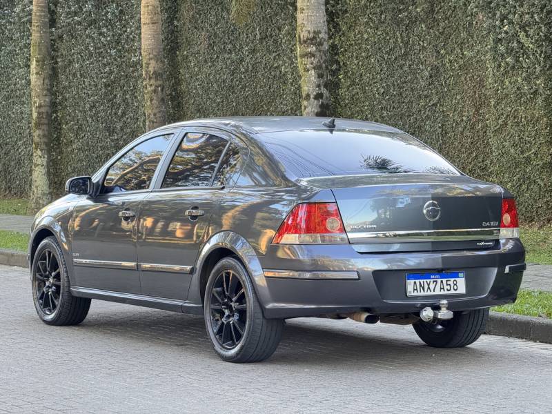 CHEVROLET - VECTRA - 2006/2006 - Cinza - R$ 31.900,00