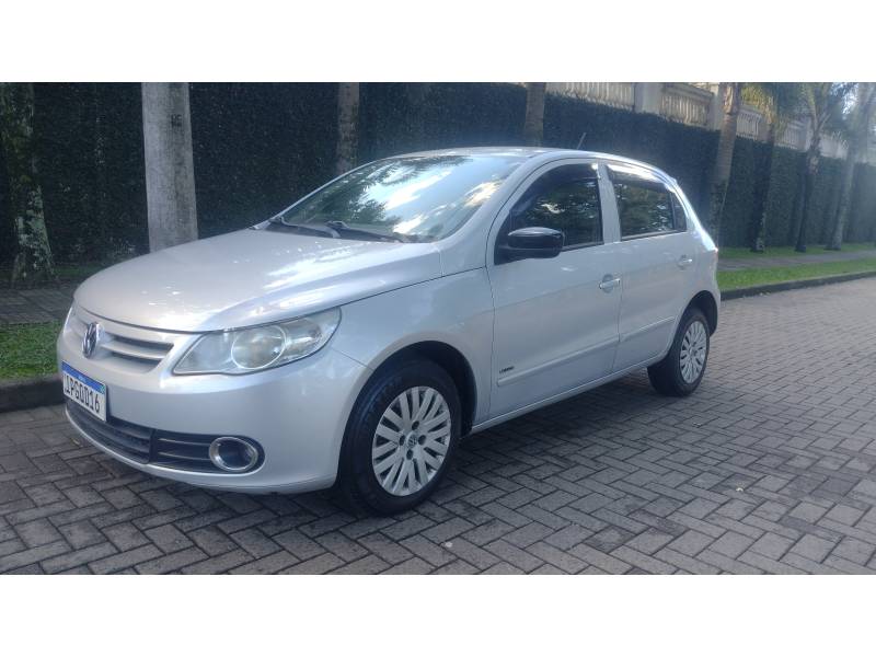 VOLKSWAGEN - GOL - 2008/2009 - Prata - R$ 27.900,00