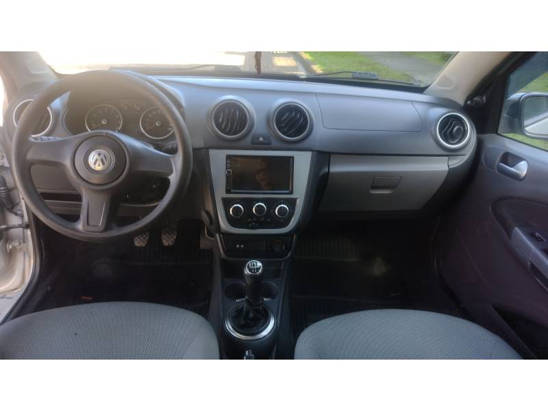 VOLKSWAGEN - GOL - 2008/2009 - Prata - R$ 27.900,00