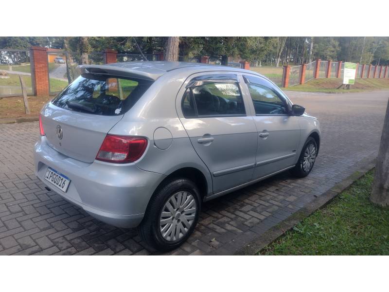 VOLKSWAGEN - GOL - 2008/2009 - Prata - R$ 27.900,00