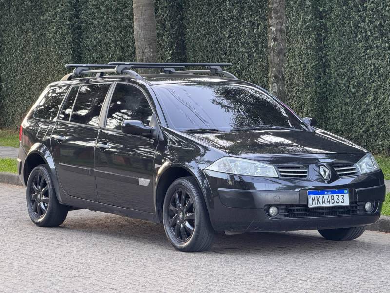 RENAULT - MÉGANE - 2013/2013 - Preta - R$ 33.900,00