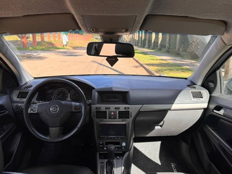 CHEVROLET - VECTRA - 2008/2009 - Cinza - R$ 41.900,00