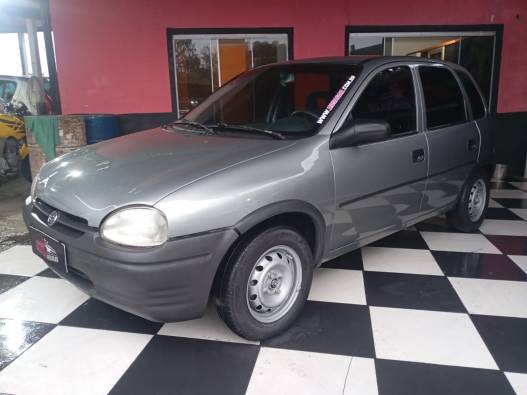 CHEVROLET - CORSA - 1997/1997 - Prata - R$ 15.900,00