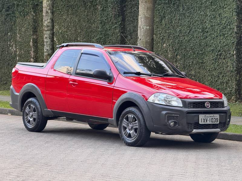 FIAT - STRADA - 2017/2017 - Vermelha - R$ 67.900,00