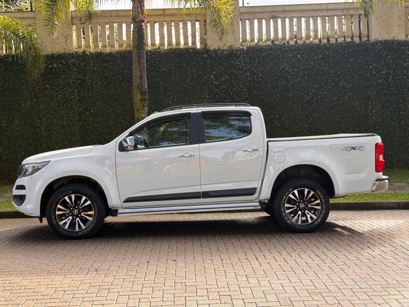 CHEVROLET - S10 - 2020/2020 - Branca - R$ 159.900,00