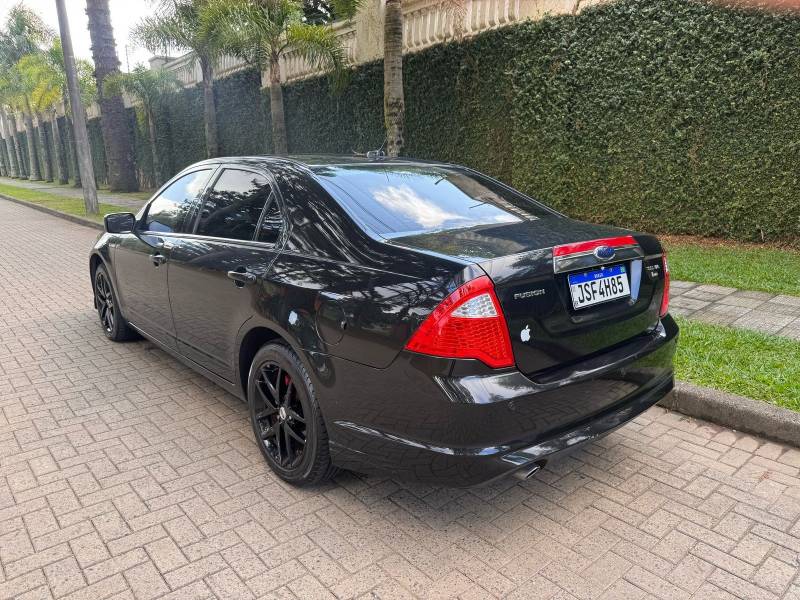 FORD - FUSION - 2009/2010 - Preta - R$ 43.900,00
