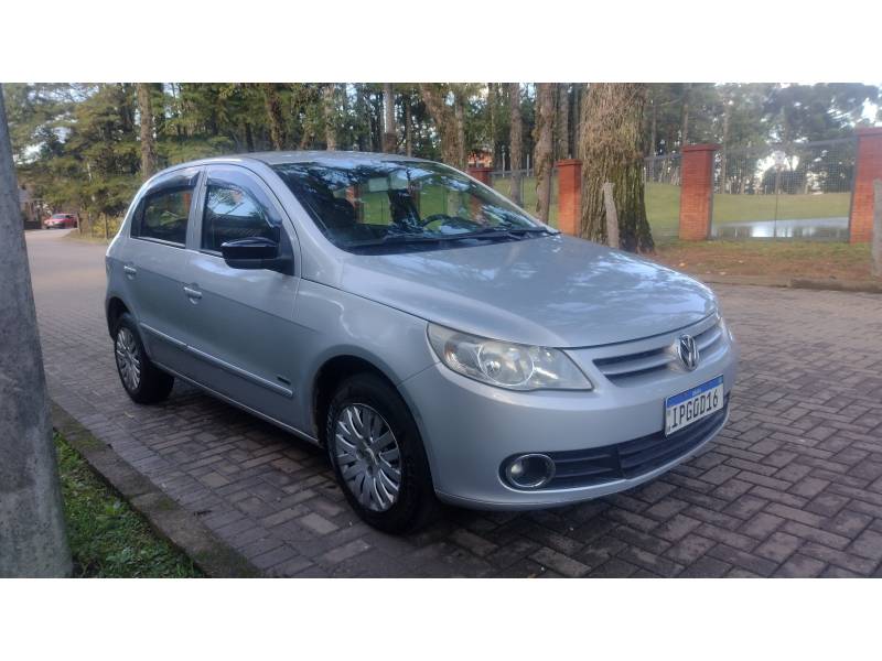 VOLKSWAGEN - GOL - 2008/2009 - Prata - R$ 27.900,00